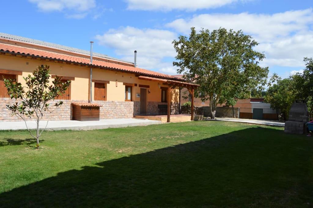 El Establo,Casa Rural Busto de Bureba Exteriör bild